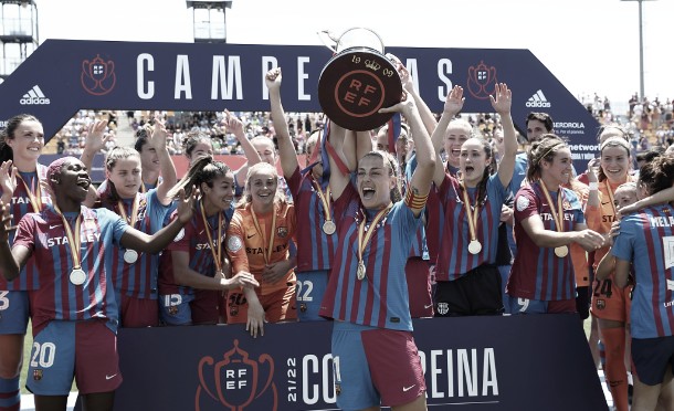 El Barça "reina" y se lleva la Copa