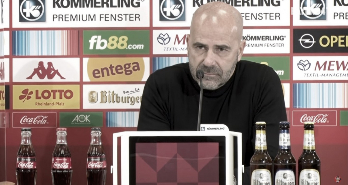 Peter
Bosz analisa primeira vitória do Bayer Leverkusen na Bundesliga: "Não foi fácil"