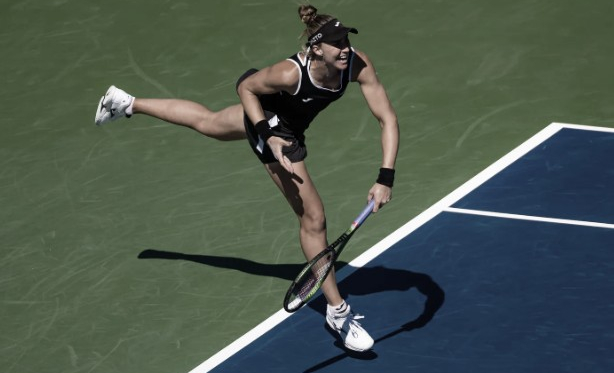 Bia Haddad faz história, desbanca Swiatek e vai às quartas do WTA 1000 de Toronto