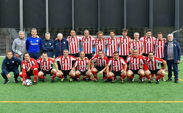 Equipo veterano del Athletic de Bilbao | Fotografía: Rayo Vallecano Veteranos