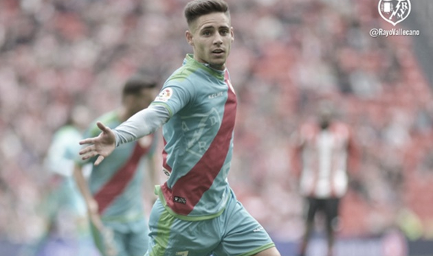 Álex Moreno celebrando su gol | Fotografía: Rayo Vallecano S.A.D.