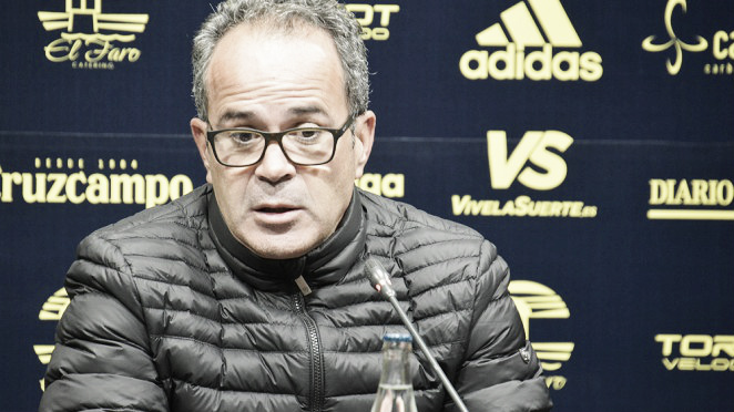 Cervera en rueda de prensa. I Fuente: cádizcf.com