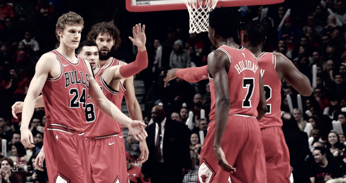 Festejo completo para los Bulls en una noche de Retorno, Debut y Victoria. Foto: Pagina Oficial Chicago Bulls