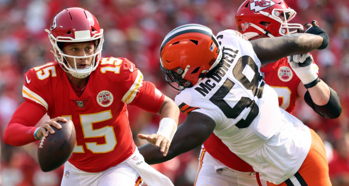 Browns vs Chiefs LIVE Score Updates (8-3)