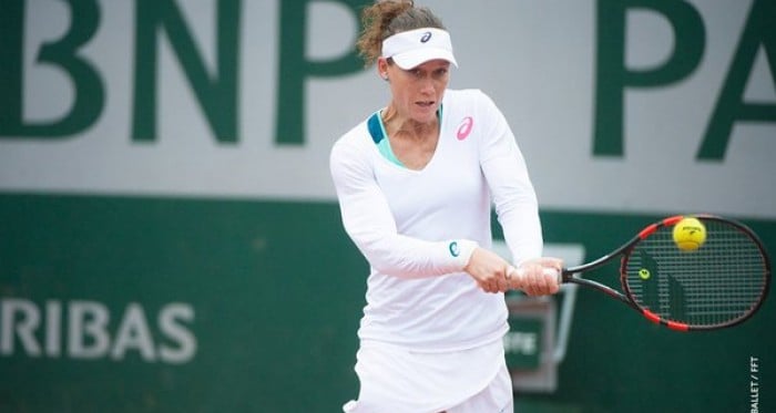 La pioggia inceppa Radwanska e Halep, il loro Roland Garros si ferma agli ottavi