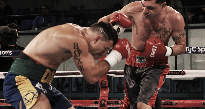 Cóceres y Eliasquevici en acción en la FAB (Foto: Ramón Cairo | Argentina Boxing Promotions)