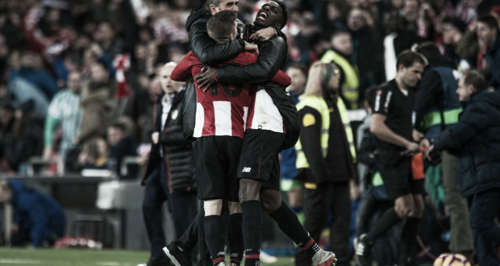 Garitano, Williams y Muniain celebran el triunfo ante el Betis. (Foto: Athletic).