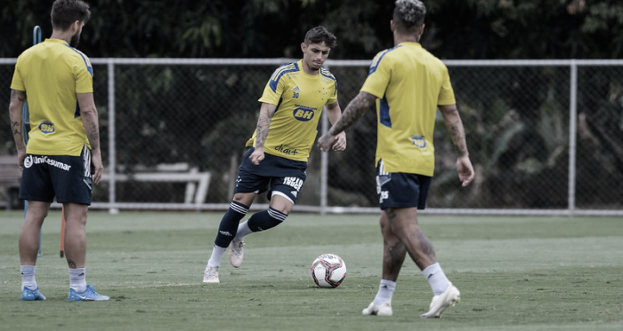 Em má fase e pressionado, Cruzeiro recebe Goiás
buscando recuperação na Série B