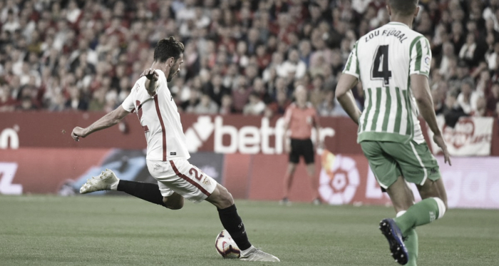 El "Mudo" Vázquez instantes antes de su zapatazo del 3-1 | Foto: Sevilla FC