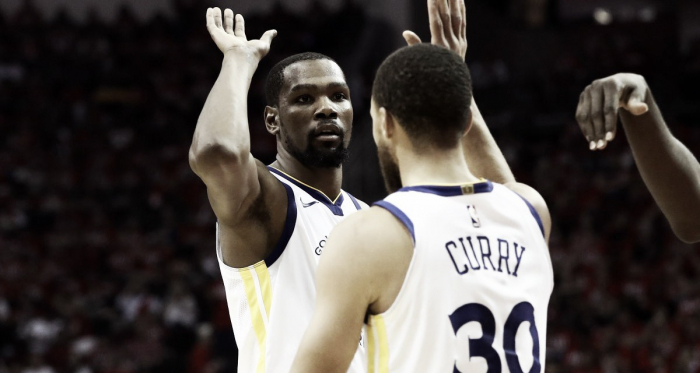 Kevin Durant e Steph Curry. Fonte: NBA/Twitter