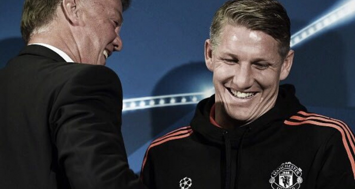 Louis e Bastian também trabalharam juntos no Bayern de Munique (Foto: Paul Ellis/AFP)