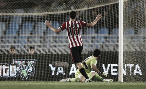 De Marcos se estrena como goleador