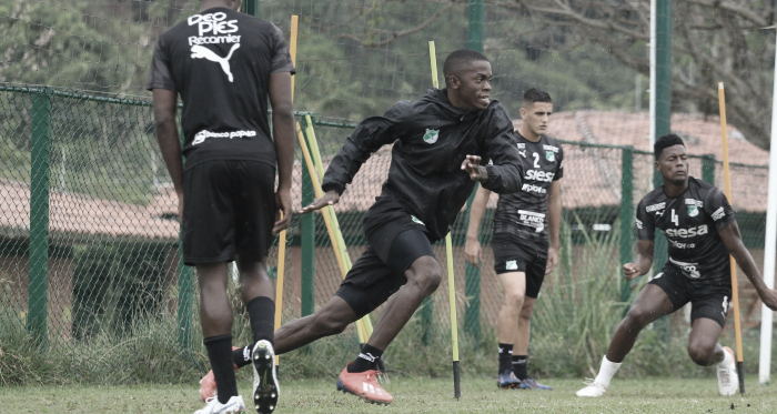 Los jugadores del Deportivo Cali para su visita al Deportes Tolima