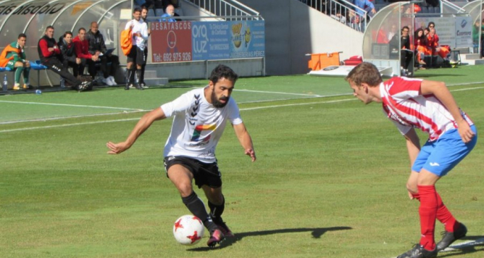 Carlos Bravo, durante su paso por la U.B. Conquense. (Foto: www.ubconquense.es).