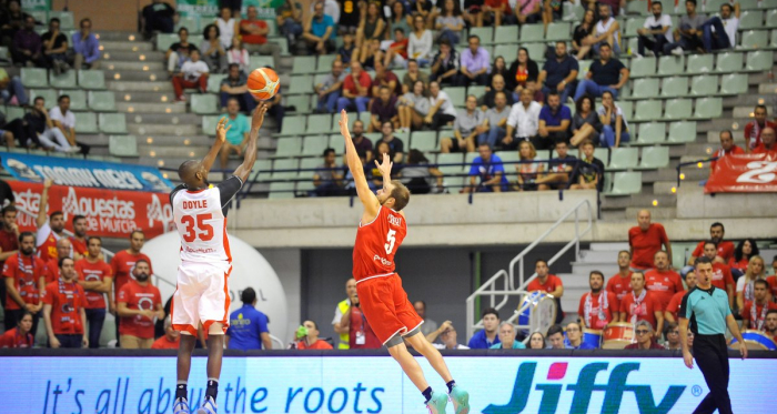 UCAM Murcia y Valencia Basket se citan en el Palacio de los Deportes. | Foto: UCAM Murcia