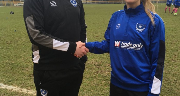 Megan Jones presented prior her debut l Photo: Portsmouth FC Ladies