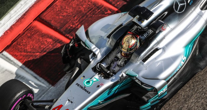 Abu Dhabi, è sempre testa a testa Hamilton-Vettel nelle FP2