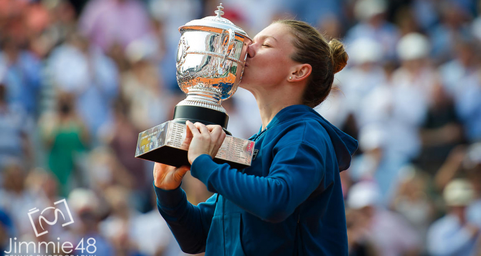 Simona Halep finishes as year-end world number one