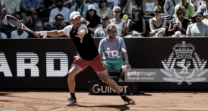 Thiem sigue dominando en Hamburgo