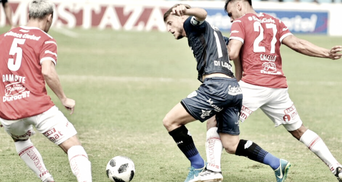 Di Lorenzo emblema de Temperley en busca de la pelota