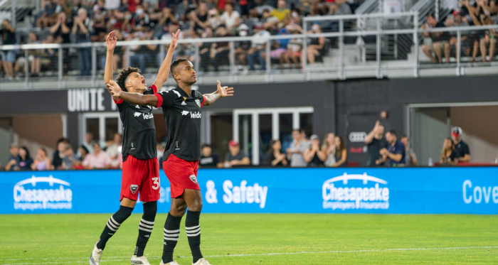 D.C. United 3-0 Chicago Fire: D.C. wins with ease