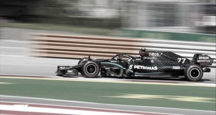 Bottas se lleva la primera pole del año