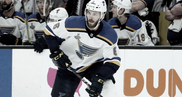 Edmunson con los Blues | Foto: NHL.com