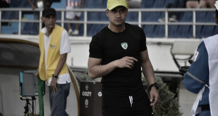 Jhon Alex Cano: "cuando hay un equipo obediente a la estrategia se puede conseguir un buen
resultado"