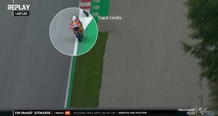 Gp Stiria: Spettacolo Moto2, vince Bezzecchi e secondo Martin per penalità data allo spagnolo
