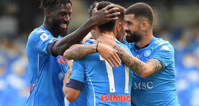 Lozano trascina il Napoli: Atalanta annichilita 4-1