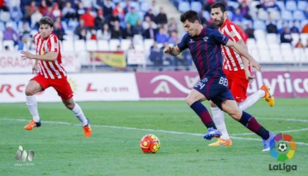 La SD Huesca se reencuentra con la victoria