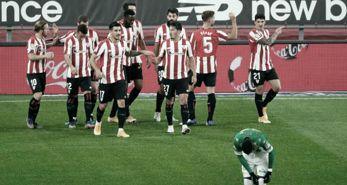 Los leones rugieron y mordieron