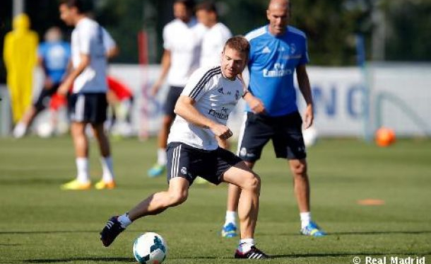 Último entrenamiento con Coentrao y Özil reintegrados