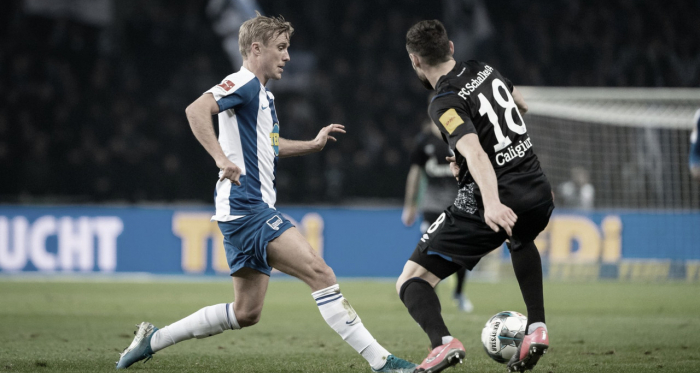 Sem gols, Schalke 04 e Hertha Berlin empatam na Bundesliga
