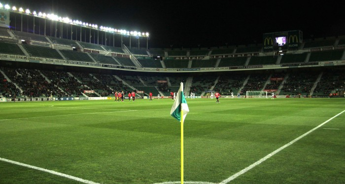 Elche - Badalona: en busca del primer triunfo