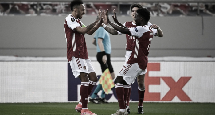 El Arsenal tira de heroicidad para remontar al Benfica