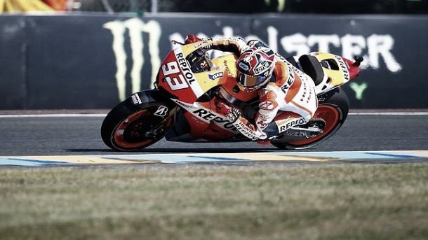 Marc Márquez tritura el crono y a sus rivales