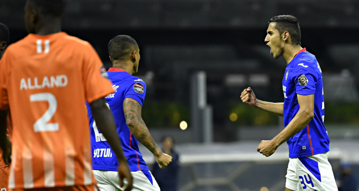 Sin problemas, avanza Cruz Azul en Concachampions