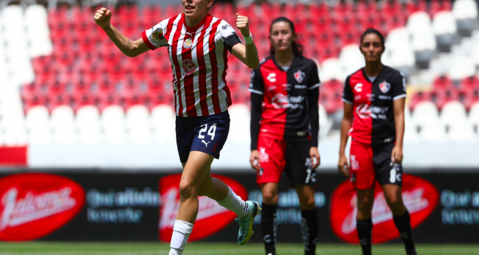 El Clásio Tapatío Femenil se pintó de rojiblanco