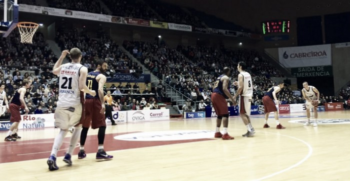 El Obradoiro falla en los últimos minutos y el Barça se lleva la victoria