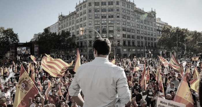 Albert Rivera durante un mitin. Fuente: Cuenta oficial de Facebook de Ciudadanos (@Cs.Ciudanos).