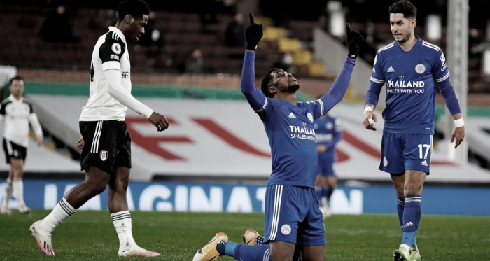 El Leicester gana y no se baja de la pelea