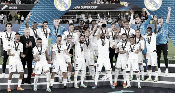 Brasileiros jogam bem, Benzema anota recorde e Real Madrid conquista Supercopa sobre Frankfurt