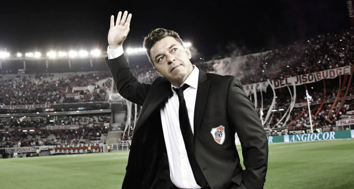 Gallardo y una nueva victoria en Superliga que lo deja momentáneamente como líder junto al Xeneize y al Bicho (Foto: Clarín - Marcelo Carroll)