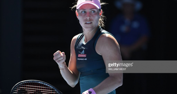 Kerber reacts during her opening match in Melbourne/Photo: William West/Getty Images