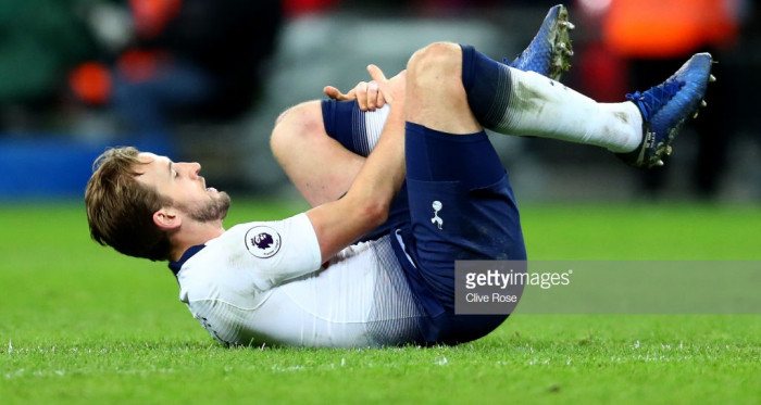 Kane nursing injury on Sunday. (Photo: Getty Images/Clive Rose)