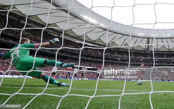 Atlético Madrid 1-1 Valencia: Valencia salvage point through late Parejo free-kick