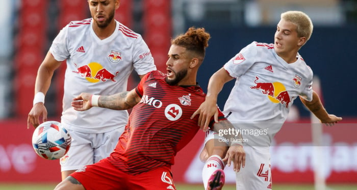 Toronto FC 1-1 New York Red Bulls: Spoils shared in up-and-down contest