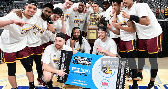 2022 Missouri Valley championship game: Loyola Chicago holds off Drake to return to NCAA Tournament