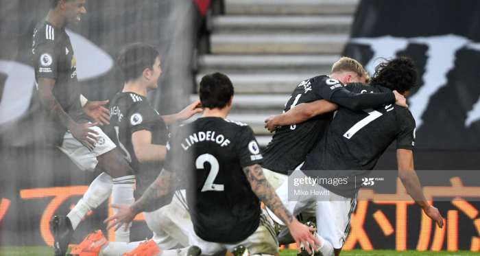 Southampton 2-3 Manchester United: Cavani inspires extraordinary United comeback